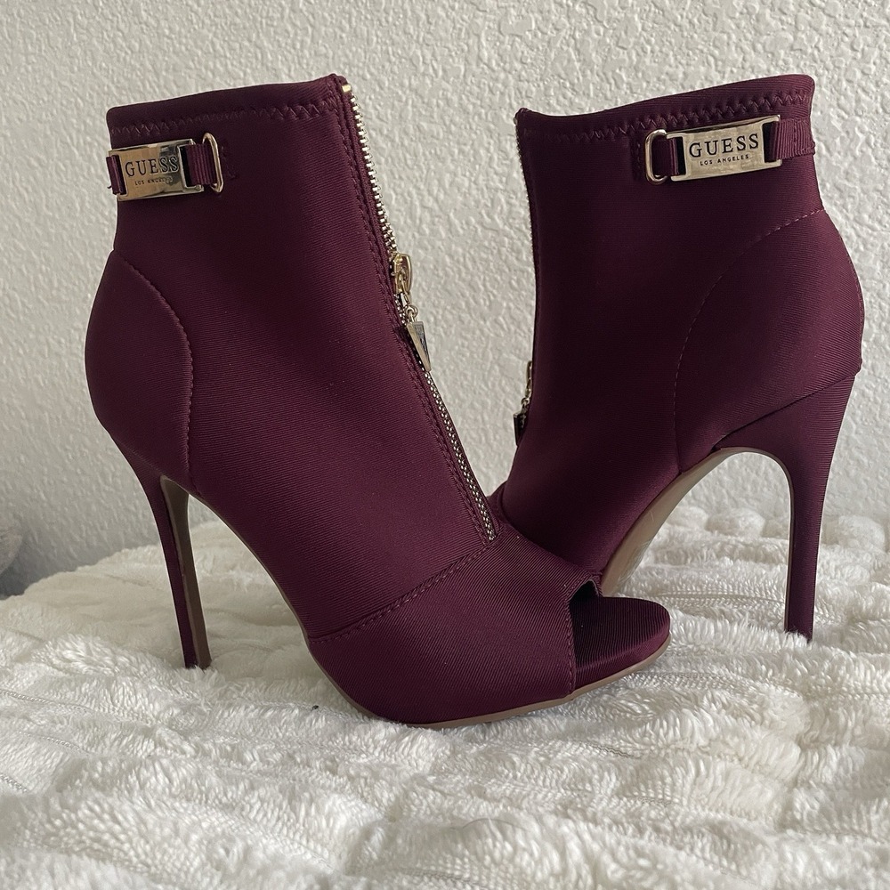 Guess Los Angeles Sz 6 Miranda Purple Heeled Boots with Front Zipper Gold Accent - Picture 4 of 10